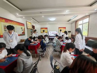 五子連珠繪青春 落子成詩韻校園 —— 社團文化交流節(jié)五子棋大賽策劃與回顧